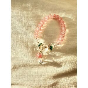 Coral beaded flower stretch bracelet